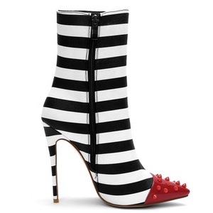 Botines de tacón alto fino para mujer con remaches y tachuelas, punta afilada, a media pantorrilla, moda de invierno, rayas blancas y negras, botas de vestir para dama - Product Image 5