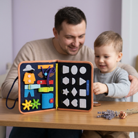 Livre d'activités sensorielles Montessori personnalisable et réutilisable en feutre pour bébé, livre silencieux d'éveil, livre d'autocollants magiques, jouet pour enfants