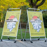 Magasin de vêtements Panneau d'affichage à miroir double face en aluminium sur pied Logo pliable écologique Personnalisation de la publicité