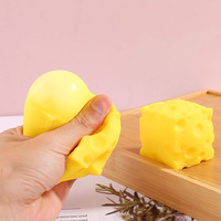 Jouet de décompression unisexe en forme de cube de fromage, imitation boule de tofu, à rebond lent, best-seller transfrontalier pour garçons et filles
