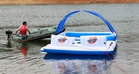 Parc aquatique gonflable de tente de bateau Terrain de jeu flottant de l'eau de bateau avec le parasol