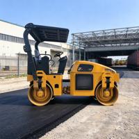 Compacteur vibrant à double tambour de 3 tonnes, 27 kW/36 CV, diesel, facile à utiliser, rotation flexible pour le compactage de petites routes