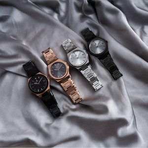 Montre de luxe à quartz en cuir avec fonction calendrier et style d'affaires raffiné - Product Image 3