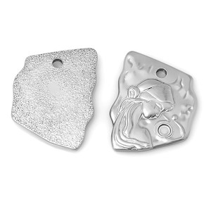 Colgante de Acero Inoxidable con Forma de Rostro, Amor Materno, Amuleto Religioso Católico para Ceremonias, Acabado Liso - Product Image 4