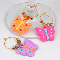 Pendentif décoratif style punk papillon pour verre à vin rouge, identificateur de gobelet pour dîner et fête, ornement suspendu en PVC souple, plastique et caoutchouc, DIY