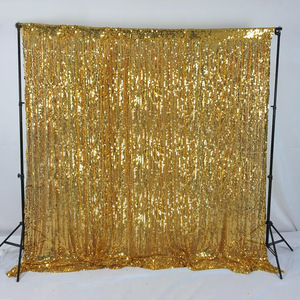 Panel de Lentejuelas Doradas de 10 pies x 10 pies para Decoración de Escenarios de Bodas y Fiestas, 4.0 (2 Reseñas) 4 Vendidos - Product Image 1