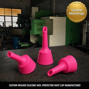 <span class=keywords><strong>Protège</strong></span>-talons en silicone rose souple, embout en forme d'entonnoir, tige creuse, ouverture ovale, accessoires de couvre-chaussures en caoutchouc moulé - Product Image 1
