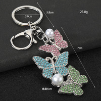 Gantungan Kunci Kupu-kupu dengan Aksen Mutiara, Hiasan Tas Berkilau untuk Wanita, Gantungan Kunci Kristal Elegan, Hadiah
