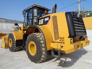 Tractor de carga frontal Caterpillar 966K usado con motor de 20 toneladas y bomba hidráulica Moog de carga nominal de 6 toneladas para granjas - Product Image 4