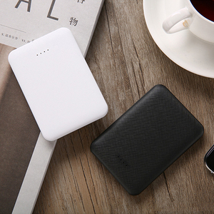 ที่ถูกที่สุดราคาแบบพกพาPower Bankภายนอกแบตเตอรี่สำรองPack Chargerพร้อมไฟLedสำหรับโทรศัพท์ทั้งหมด