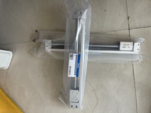 กระบอกสูบไร้ก้าน CY3R10-200 - Product Image 1