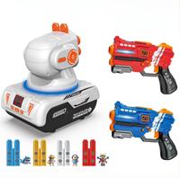Pistolets de jeu laser infrarouge avec projecteur, jouets pour enfants en vente