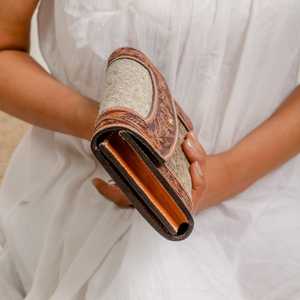 High Quality Women's Genuine Leather Purse Wallet Fashionable <b>Long</b> Design Clutch <b>Bag</b> with Open Closure and Feathers Decoration - Product Image 4