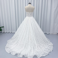 Robes de mariée robe de luxe perles dentelle appliques robe trapèze sans manches Hx48