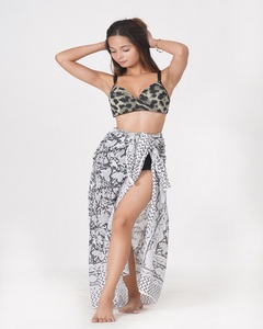 Nouvelle jupe de plage fendue en coton imprimé à la main, style sarong, taille haute, pour femme, idéale comme cache-maillot ou paréo, prix de gros - Product Image 2
