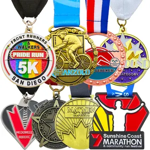 Fabricant Médaille En Gros Pas Cher Concevez Votre Propre Blanc En Alliage De Zinc 3D Gold Award Marathon Running Custom Metal Sport Medal