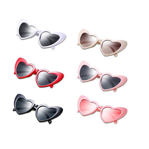 نظارات شمسية CONCHEN الأكثر مبيعًا للهدايا والحفلات على شكل قلب نظارات قلب عتيقة لحفل الزفاف - Product Image 1