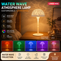 Lampe de table projecteur d'aurore LED moderne personnalisable pour intérieur, avec télécommande et rechargeable, idéale comme cadeau romantique et veilleuse