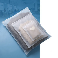 Sacs d'emballage CPE givrés à fermeture éclair 30x40 cm pour vêtements, sous-vêtements, jouets et chaussettes – Nouvelle production