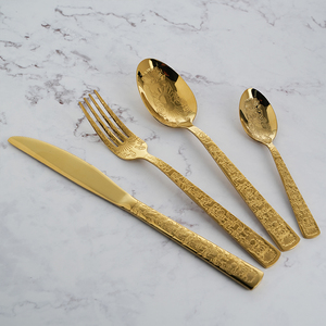 Juego <span class=keywords><strong>de</strong></span> cubiertos <span class=keywords><strong>de</strong></span> lujo <span class=keywords><strong>de</strong></span> 4 piezas con diseño tallado en oro, vajilla alta <span class=keywords><strong>de</strong></span> acero inoxidable <span class=keywords><strong>para</strong></span> restaurante <span class=keywords><strong>de</strong></span> fiesta - Product Image 4