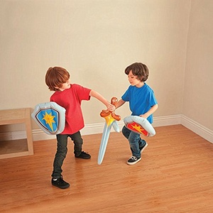 Épée et bouclier gonflables en PVC 45*32 CM, ensemble de cadeaux pour fête à thème chevalier, décorations pour fête pirate, accessoires de cosplay - Product Image 4