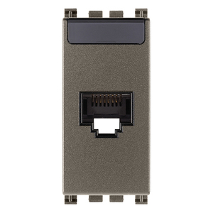 Plaque murale avec connecteur métallique RJ45 Netsafe Cat6A UTP 5,1x4,3x5,3 cm pour câblage réseau - Product Image 1