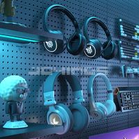 Rak Dinding Logam Poegboard untuk Gaming dengan Gantungan, Rak, dan Tempat Penyimpanan Headphone, Keyboard, dan Kontroler