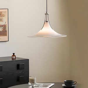 Lámpara Colgante Blanca de Diseño Creativo Personalizada con Forma de Platillo Volador para Restaurante, Bar, Estudio, Dormitorio, Cafetería - Product Image 2
