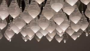 Lustre en forme de gouttelette en cristal de décoration de maison de conception élégante contemporaine avec l'aspect gracieux pour le <span class=keywords><strong>spa</strong></span> - Product Image 4