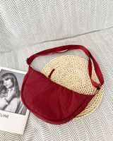Tas Selempang Musim Panas 2025 Wanita, Tas Dumpling Trendy, Tas Bahu Kecil Ringan Bahan Nylon, Tas Selempang Serbaguna