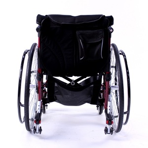Fauteuil roulant sport actif de haute qualité Fauteuil roulant manuel léger <span class=keywords><strong>en</strong></span> <span class=keywords><strong>aluminium</strong></span> de 24 pouces - Product Image 4