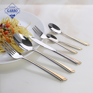 Cubiertos de acero inoxidable con mango dorado con tenedor para cena, cuchara de diente para cena, cuchara de té, juego de cubiertos dorados - Product Image 1