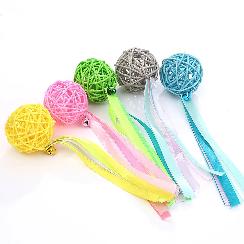 New Pet Toy Supplies Multi-color Takraw Streamers Toss And Fiddle With Interactive Pet Kitty Toys