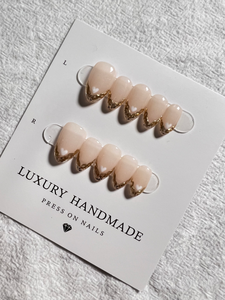 Venta al por mayor 10 piezas oro francés pintado a mano Gel prensa uñas hermosas de lujo hecho a mano acrílico uñas Prensa en alta calidad - Product Image 5