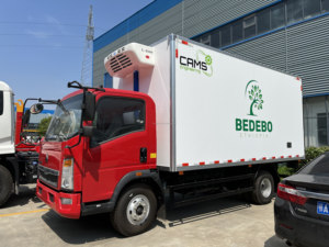 Camion frigorifique HOWO 5t 4,2m avec isolation en polyuréthane pour le transport de viande fraîche, fruits et légumes, à vendre en Chine - Product Image 6