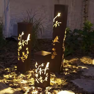 Borne lumineuse de jardin en acier Corten, borne lumineuse LED extérieure - Product Image 4