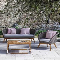 Fauteuil à bascule d'extérieur en teck nordique pour parcs et fermes, idéal pour jardins, cours, balcons, villas, hôtels et espaces de loisirs