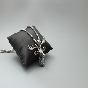 Collier avec pendentif tête de cerf en turquoise, en acier inoxydable, bijoux de mode unisexe, cadeau - Product Image 2