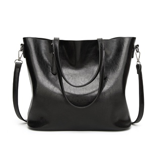 Bolso Tote de Cuero Encerado con Logotipo Personalizable, Estilo Retro Elegante, Bolso de Mano de PU Suave, Forro de Algodón con Acabado Brillante para Otoño - Product Image 2
