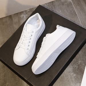 Nouvelles chaussures blanches à semelle épaisse pour femmes, mode estivale, baskets blanches à bout rond, chaussures de sport décontractées - Product Image 1