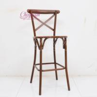Chaises de mariage de luxe en métal à dossier croisé, meubles d'hôtel modernes 2026, tabourets de bar hauts pour événements festifs