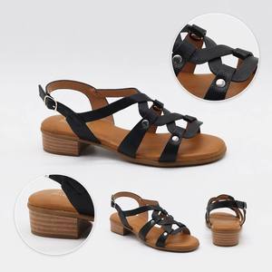 Sandales <span class=keywords><strong>d</strong></span>'été <span class=keywords><strong>d</strong></span>écontractées pour femmes à talon carré bas, avec logo personnalisé OEM, style gladiateur à lanières cloutées et design cage - Product Image 4