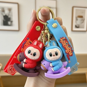 Vente en gros – Nouveaux porte-clés en caoutchouc créatifs et mignons, design tendance 2026, en silicone, pour promotion, meilleur <span class=keywords><strong>prix</strong></span>, haute qualité - Product Image 2