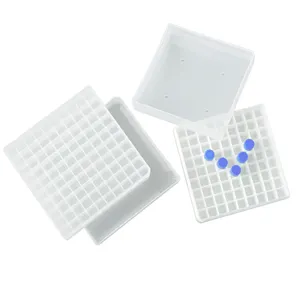प्रयोगशाला 81 कुओं 100 छेद प्लास्टिक जमने क्रायो ट्यूब बॉक्स Cryovial फ्रीजर बॉक्स के लिए 1.8ml 2ml Cryovials