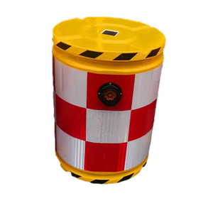 ถังกั้นถนนพลาสติกแบบโซลาร์พร้อมไฟ - Product Image 1