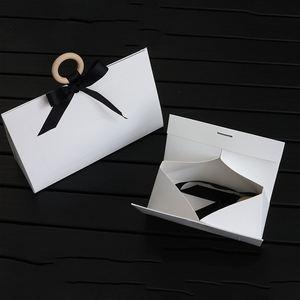 Nouveau design d'emballage de cadeau <span class=keywords><strong>kraft</strong></span> imprimé sur mesure sacs de bonbons de mariage à ruban recyclé petit sac en papier avec poignées - Product Image 2