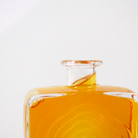 500ml Oblate Plat Bonne Excellente Qualité Super Flint Vide Vodka Whisky Whisky Bouteilles En Verre avec Bouchon En Bois En Gros