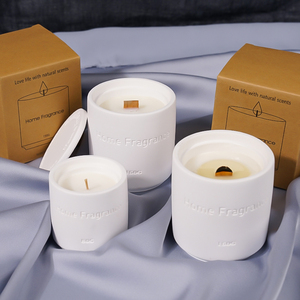 Lata transparente Mecha de madera Etiqueta privada Color Oro Rosas Rojas Velas perfumadas para hombres - Product Image 3