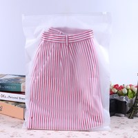Sac en plastique CPE biodégradable à fermeture éclair, auto-scellant, mat, couleur et logo personnalisés, imprimé en gravure, sac d'emballage pour vêtements pour garçons et filles