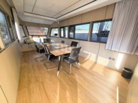 Maison préfabriquée moderne en conteneur de type Apple Cabin, maison mobile de luxe, petite maison rapide à assembler pour les complexes hôteliers, les campings, les hôtels, les entrepôts et les halls.